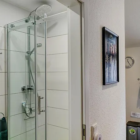 App Montreux Fuer 2 Personen 26 M² * Höxter